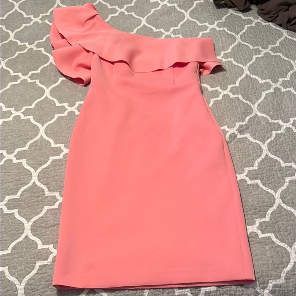 Elegant Pink One-Shoulder Dress